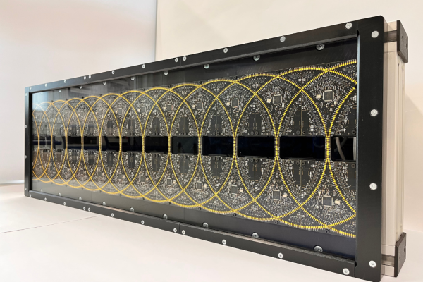 F-SCAN Wide Sensor zur großflächigen Materialprüfung von Carbon-Faser-Geweben