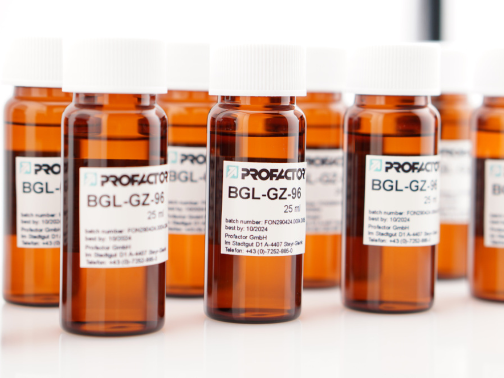 Laborflaschen mit Anti-Sticking-Coating BGL-GZ-96 für Nanoimprint-Lithographie zur Herstellung präziser nanostrukturierter Oberflächen.